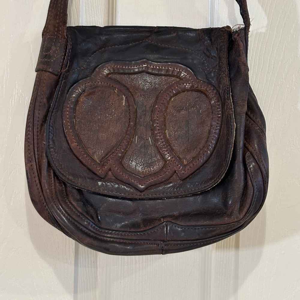 Vintage Handmade Brown‎ Leather Crossbody Shield Applique Boho Messenger Purse
